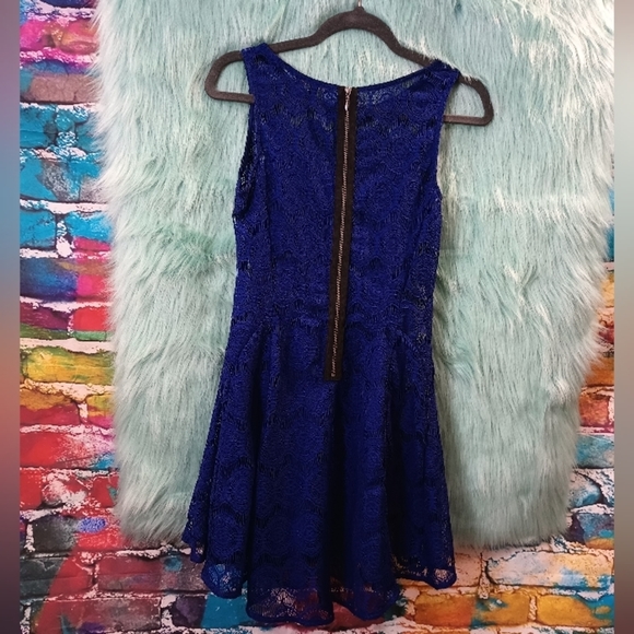 Fish Bowl Blue Sleeveless Lace Knit Floral Dress Size M - Picture 10 of 16